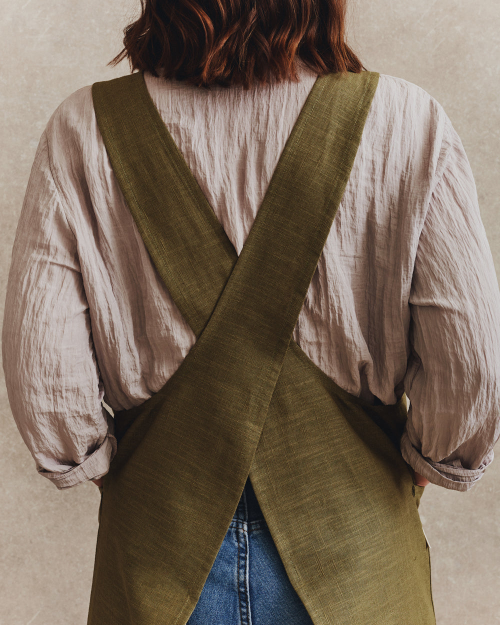 Linen Crossover Apron 001 | Olive