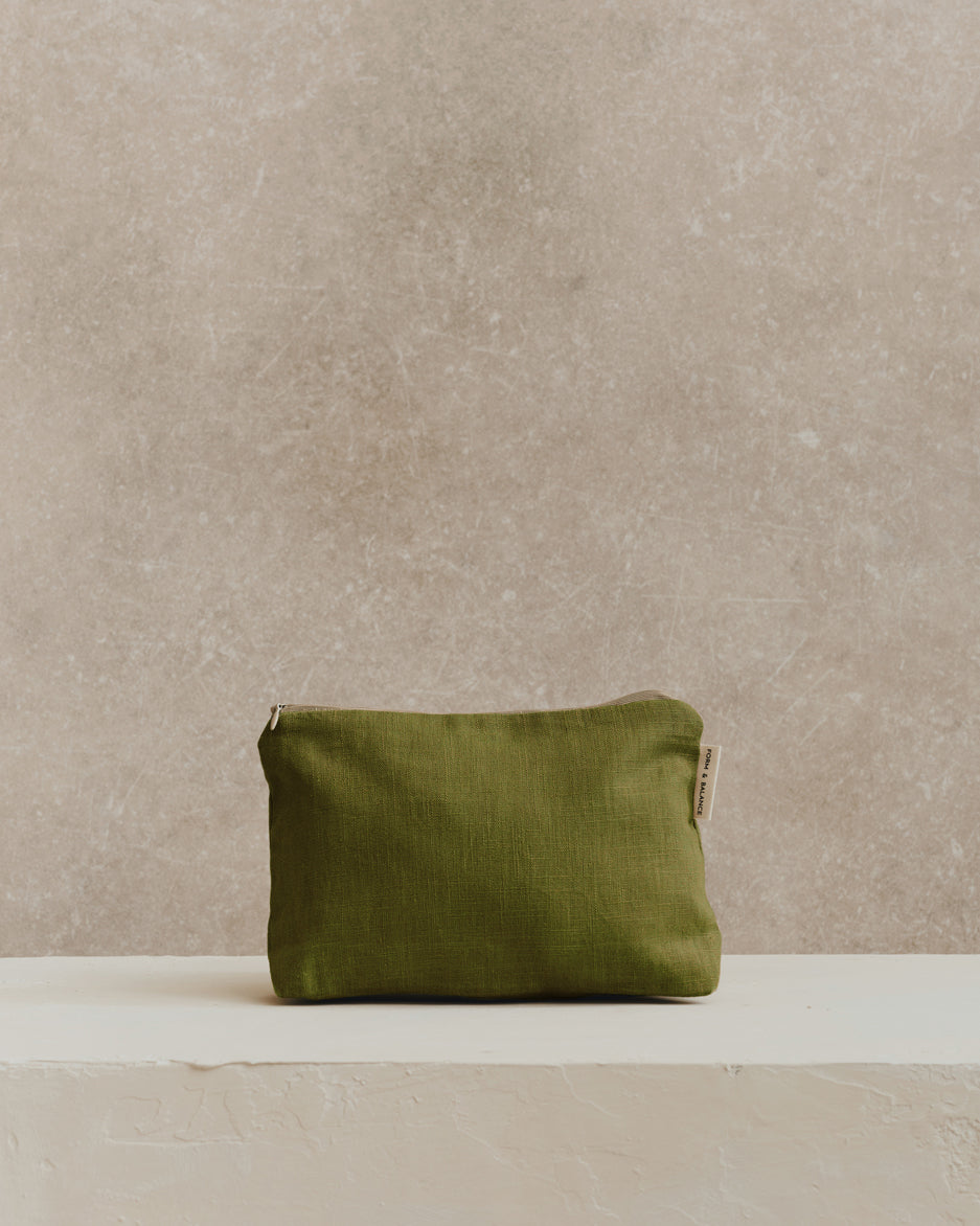 Medium Pouch 001 | Olive