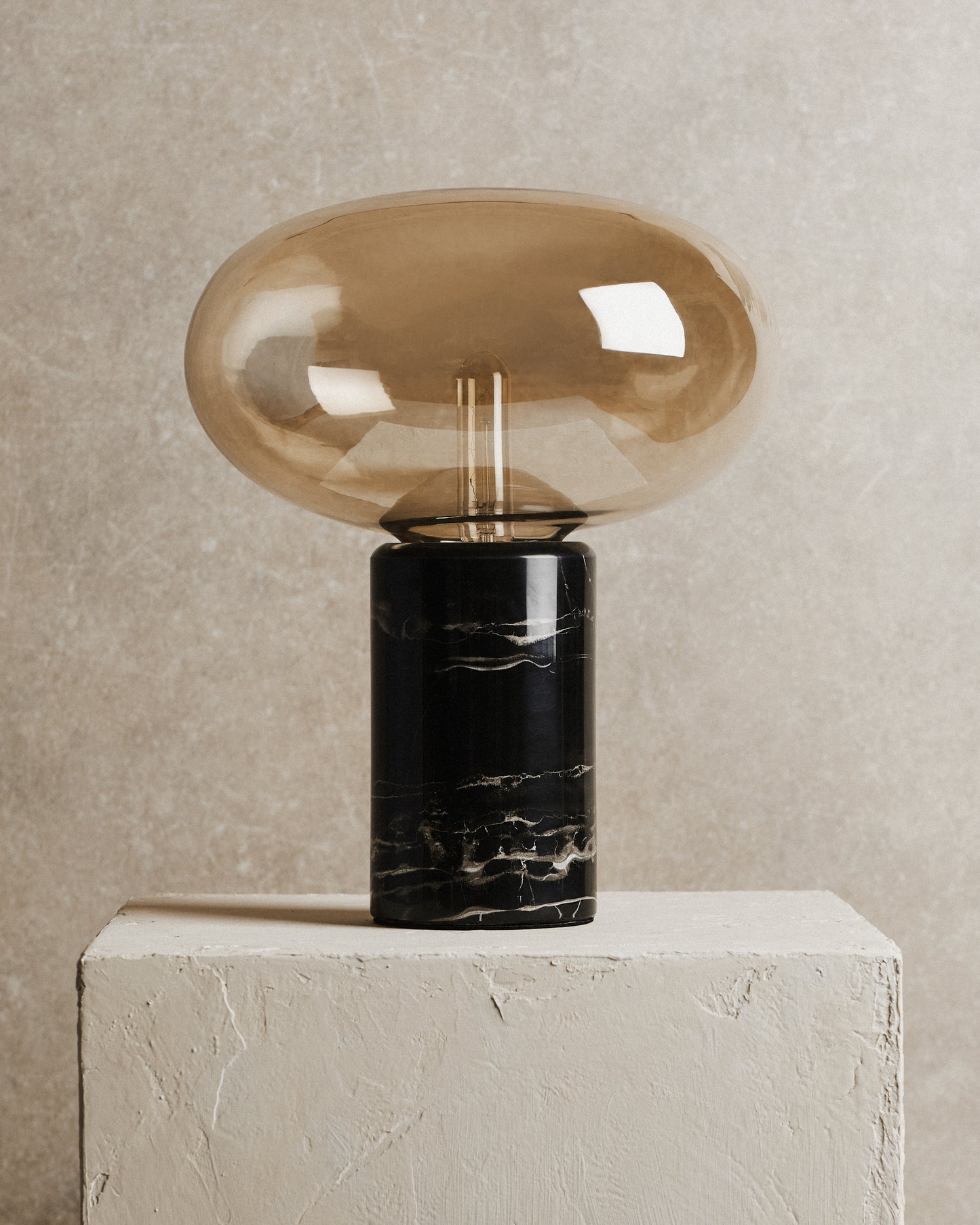 Rein Black Marble Table Lamp