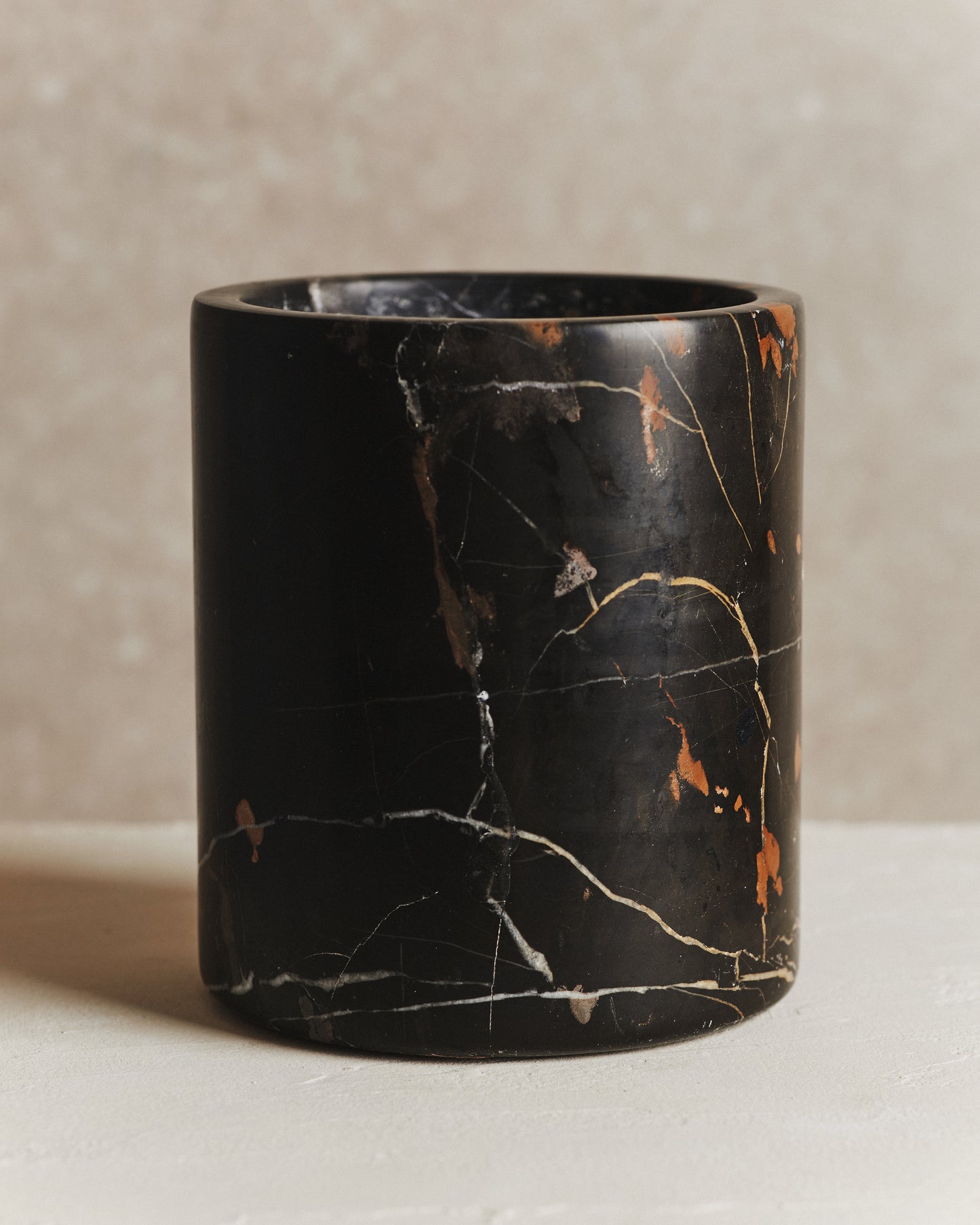 Noble Veined Marble Wine Cooler in Black