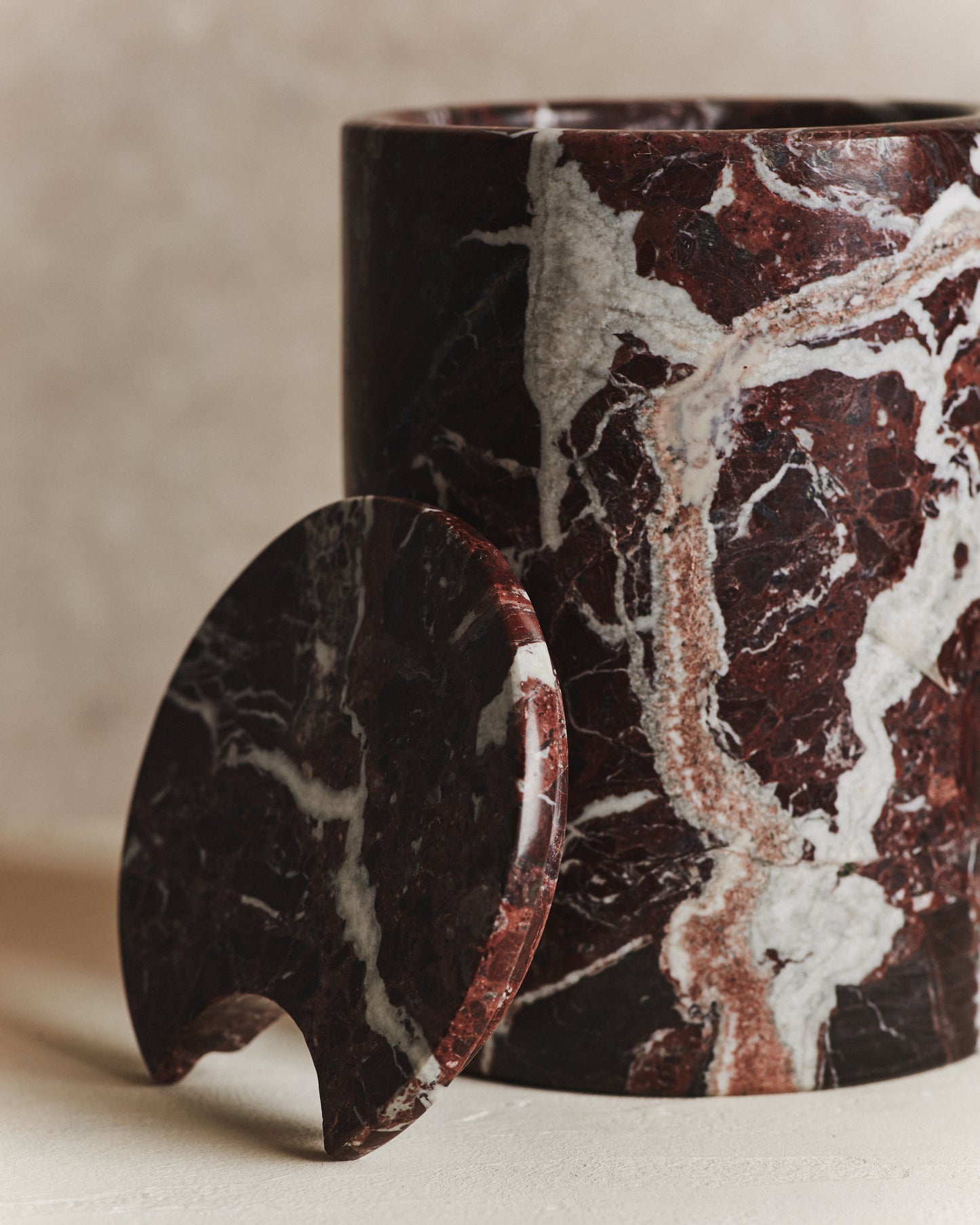 Noble Veined Marble Ice Bucket in Wine