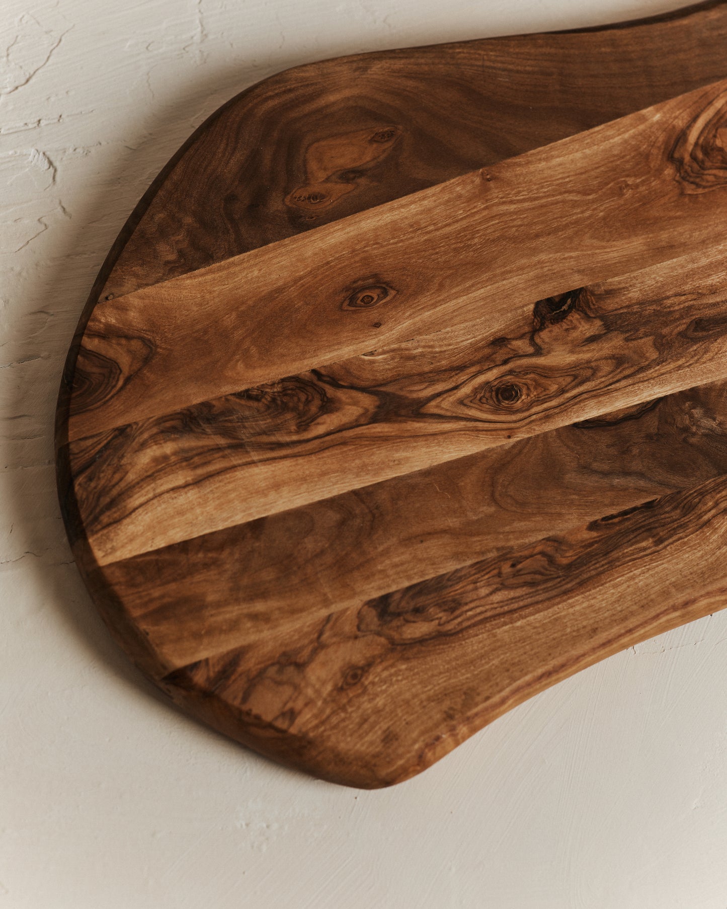 Cora Medium Olive Wood Chopping Board