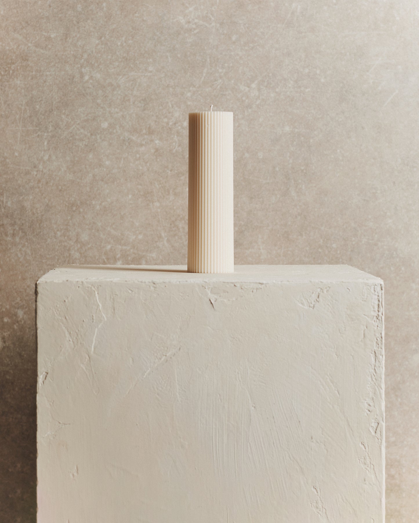 Ivory Fluted Candle | Large