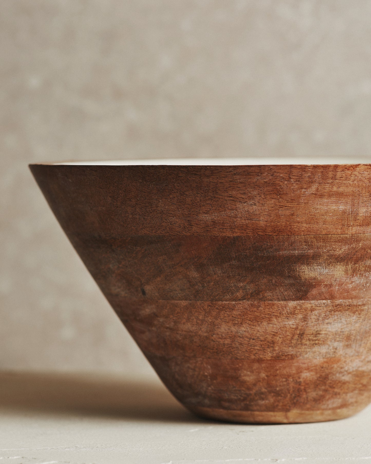 Oryn Medium Mango Wood Bowl