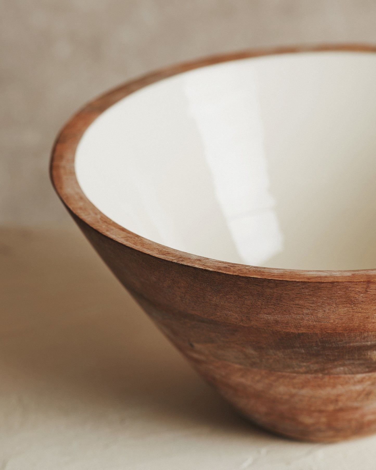 Oryn Medium Mango Wood Bowl
