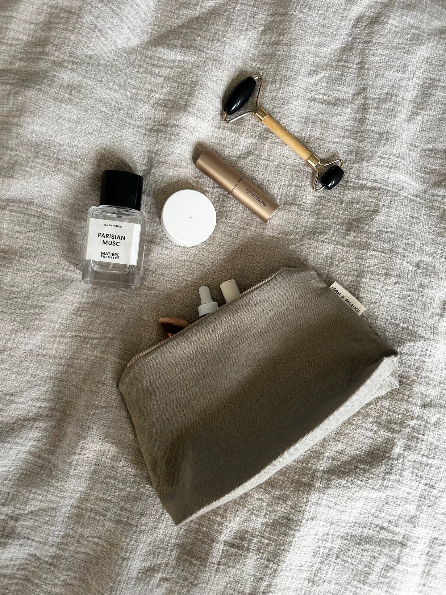 Medium Pouch 001 | Stone