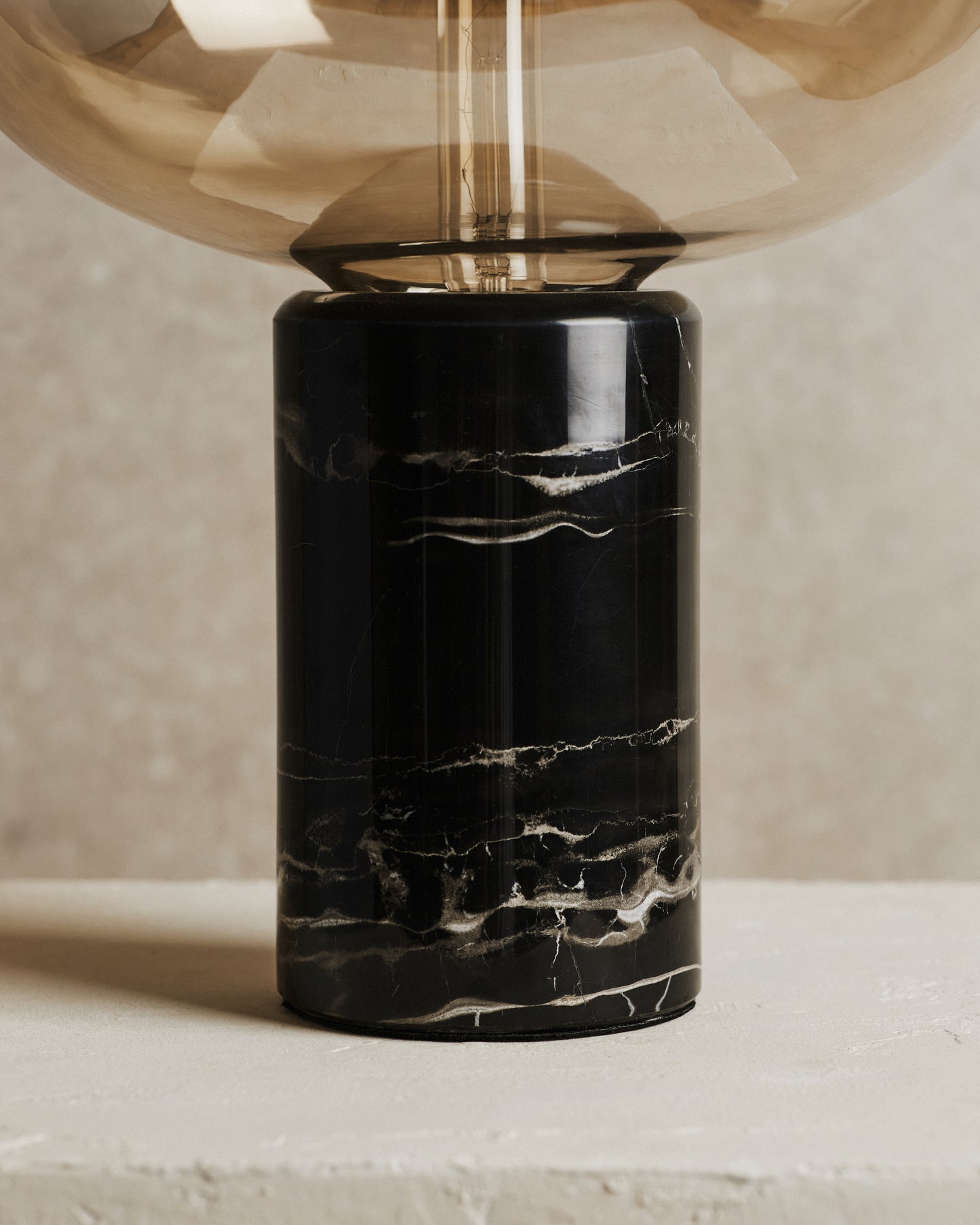 Rein Black Marble Table Lamp