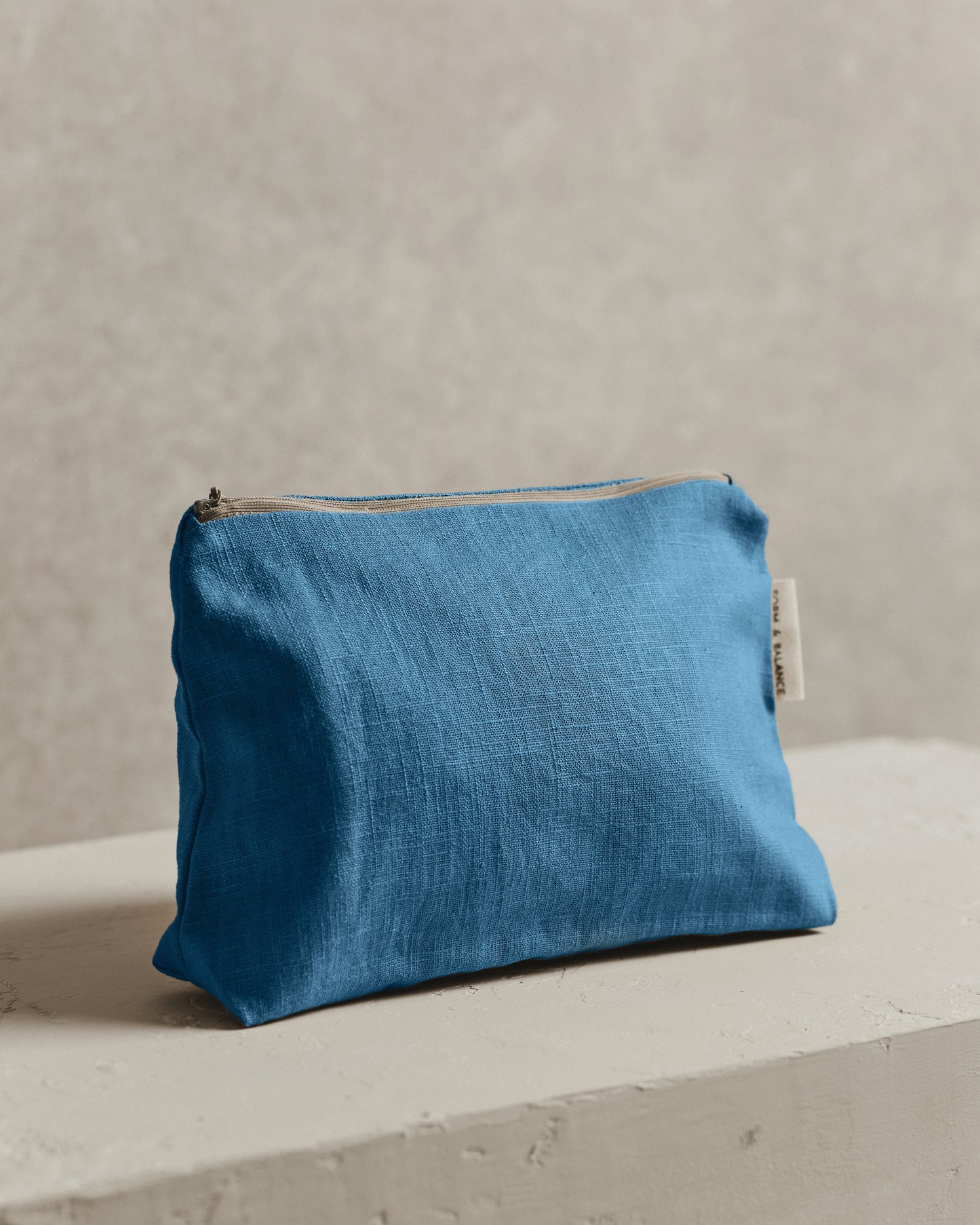 Medium Pouch 001 | Blue