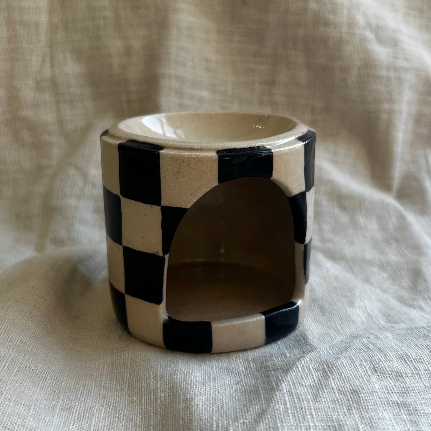 Form and Balance X Grä Design Ceramic Burner | Black Checkered